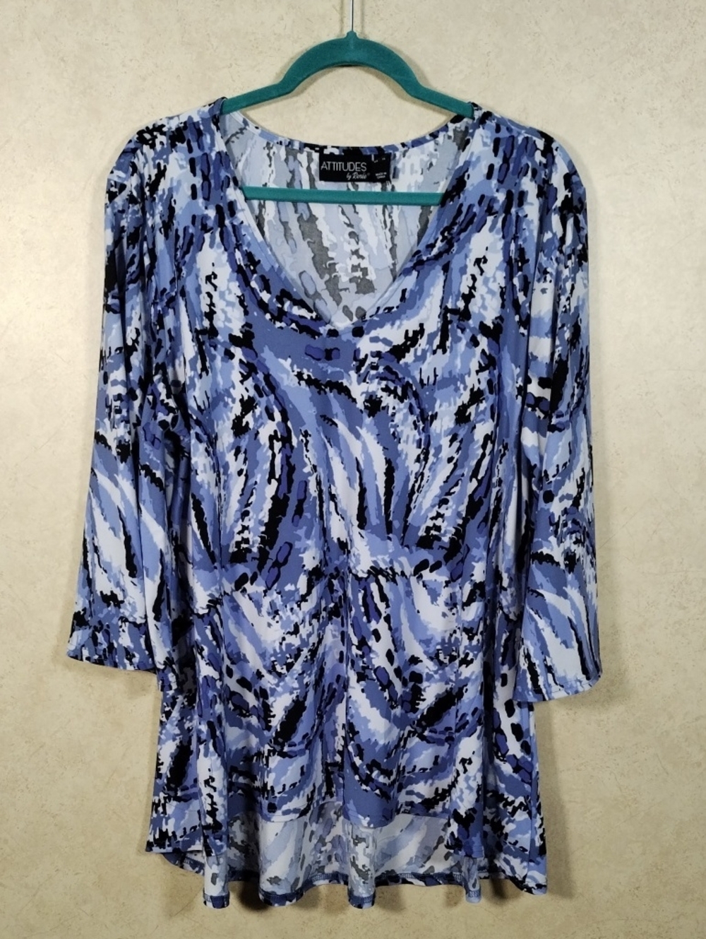 G110 Attitudes by Renee blue abstract print 3/4 sleeve knit tunic XL